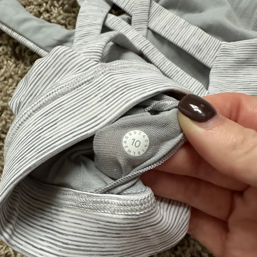 Lululemon Women's Sports Bra